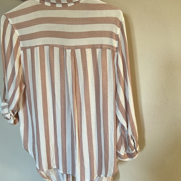 Vixbe button down top - Picture 6 of 6